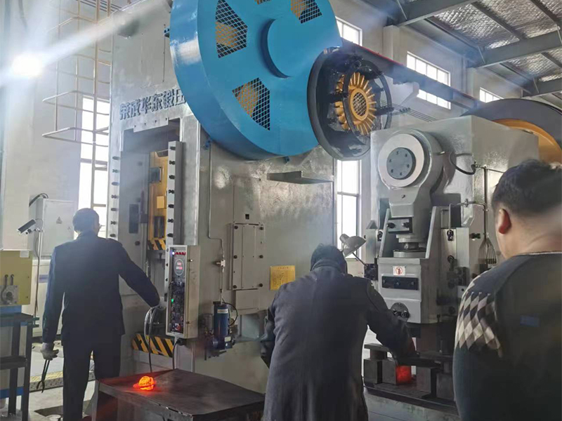 廠(chǎng)區(qū)設(shè)備